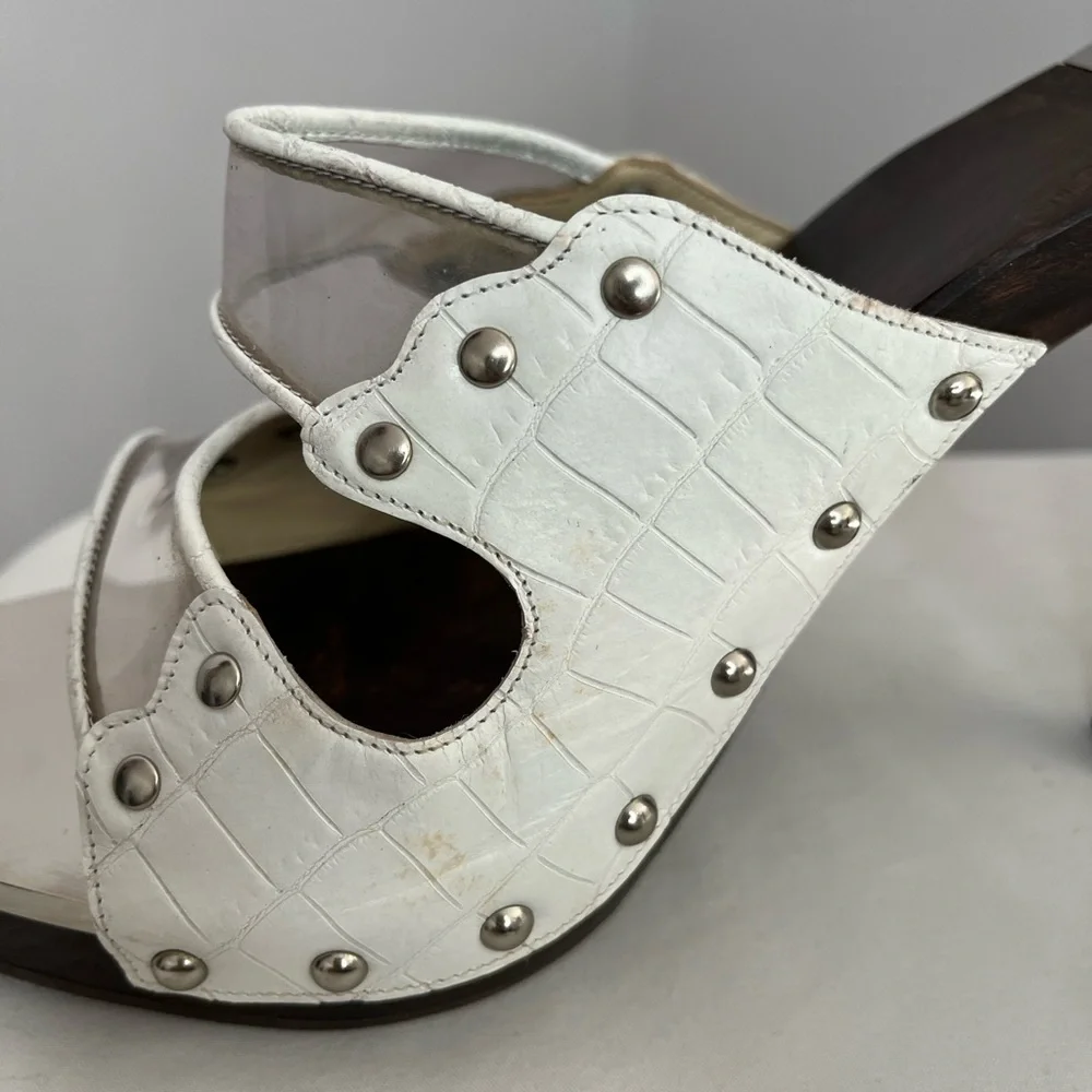 Vintage Versace White Leather Medusa Head Heels ✨🪩 - Picture 7 of 9